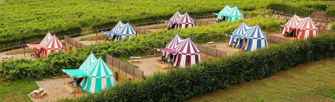 Leeds Castle Knights Glamping Hotel Exterior photo